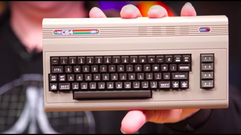 ⚡ commodore 64 – el rey de los 8 bits que hizo historia (y memes) | critica bits 51i ixovg5l