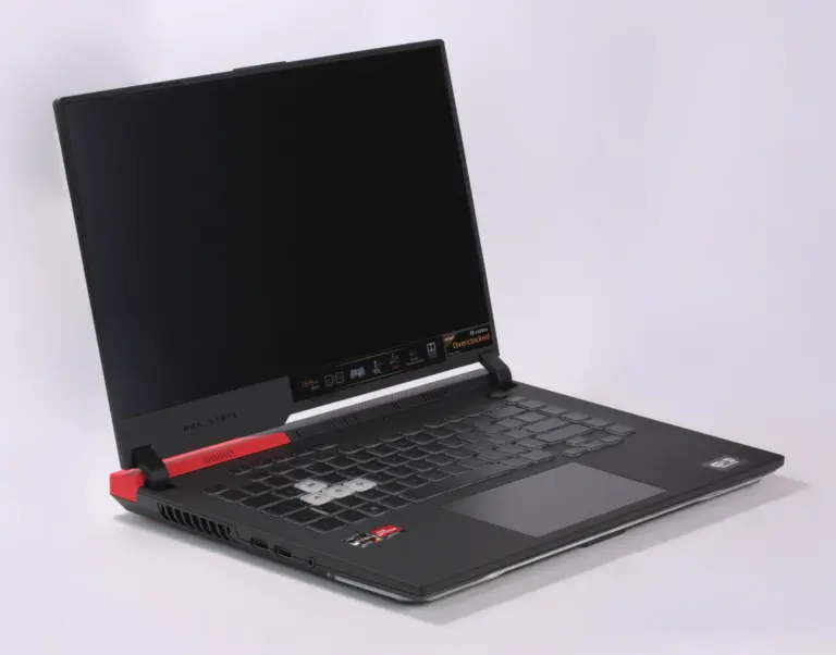 Portátil ASUS ROG Strix G15