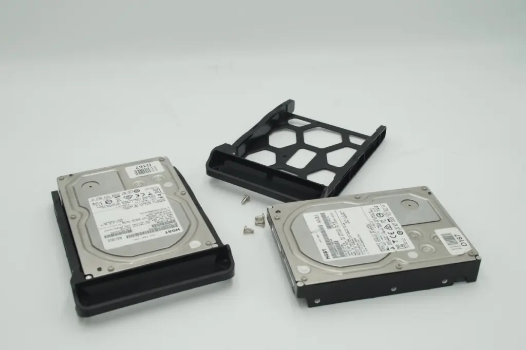 NAS Synology DS213+.