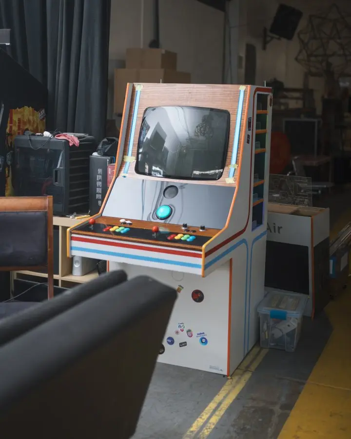 An arcade machine located within the Noisebridge hackerspace.