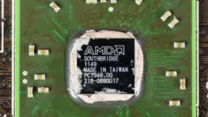 El chipset: el que reparte, y reparte menos de lo que parece