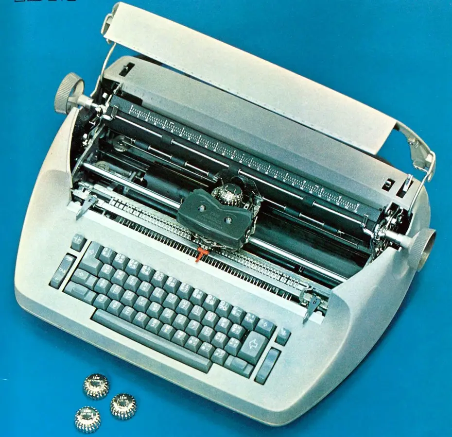 Clipped from the Japanese advertisement of IBM Model 72 Kana Electric Typewriter (The IBM Model 72 Typewriter