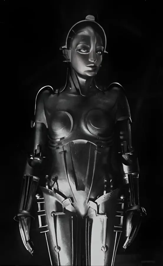 Set photograph from Metropolis , a 1927 German expressionist science-fiction silent film directed by Fritz Lan