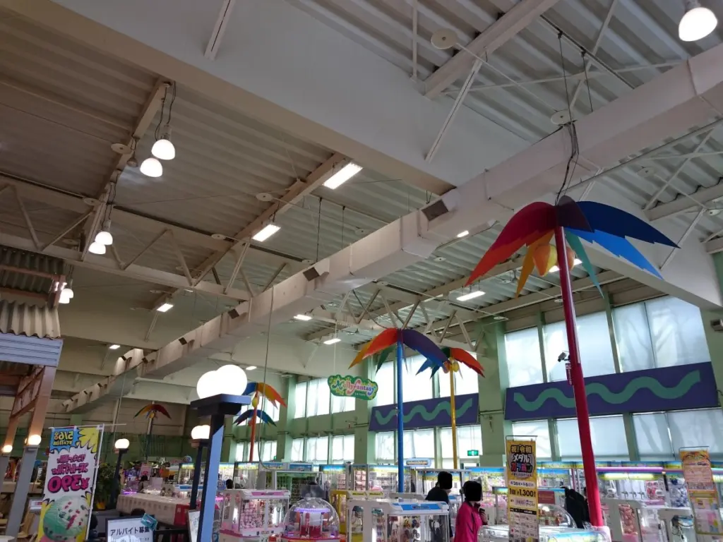 Game center de un centro comercial AEON en Sakata, Japón