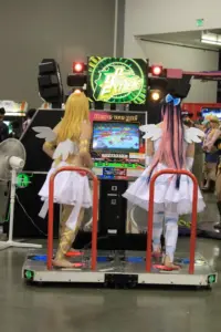 Dance Dance Revolution: jugar de cara al público