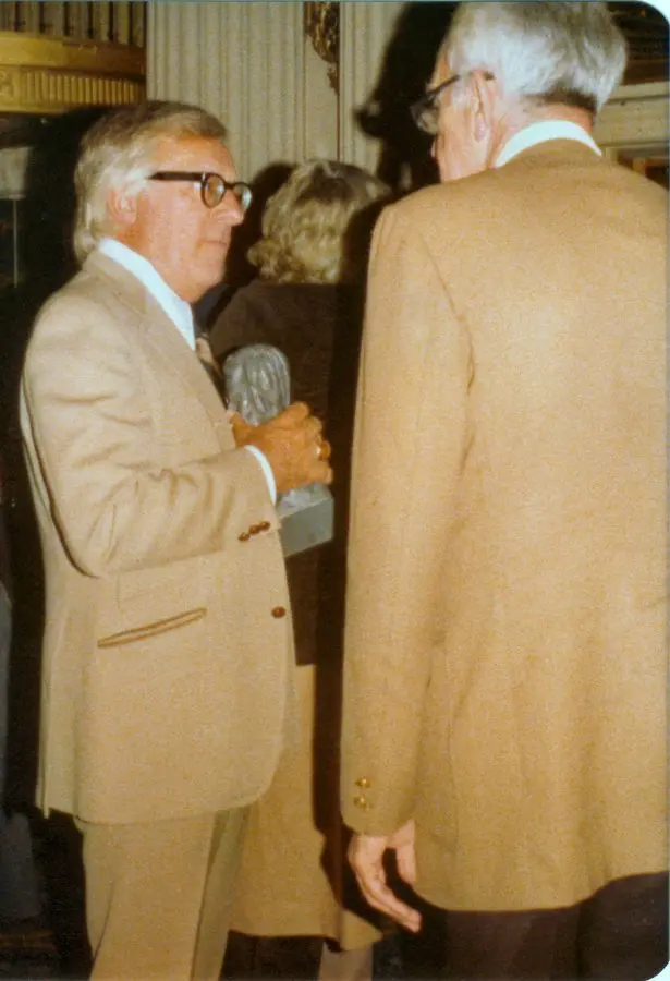 Bradbury con Fritz Leiber en una convención de 1977