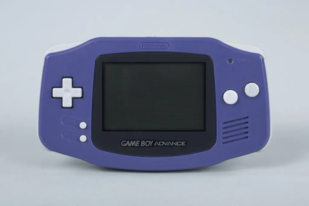 Game Boy Advance de la colección Charles Cros, vista de frente