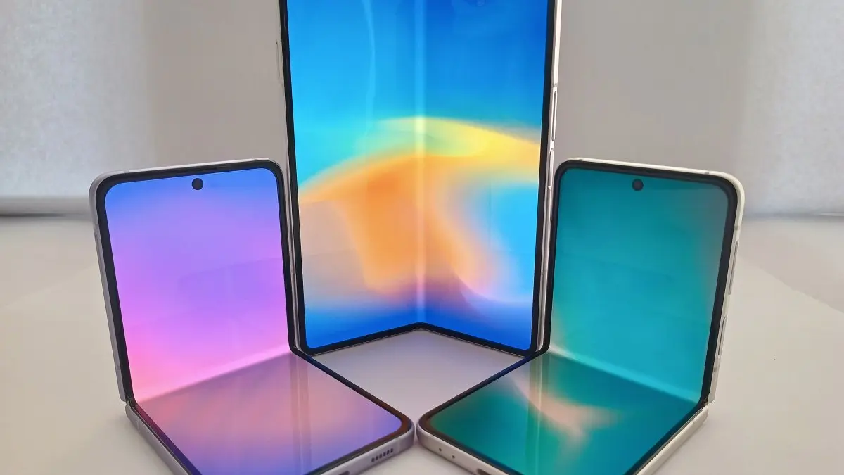 Móviles plegables: una pieza móvil debajo de la pantalla
